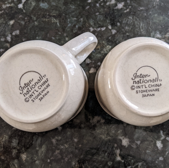 Vtg Int'l Heartland Stoneware Japan Cups - Picture 4 of 5